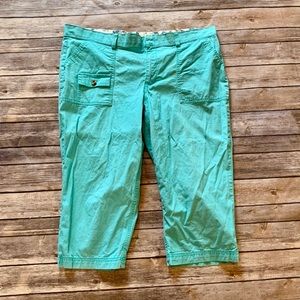Dockers Capris size 16